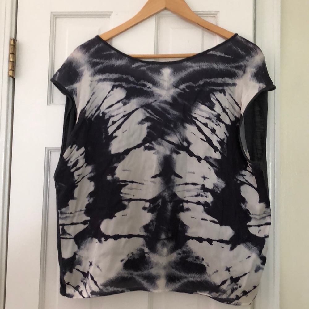 Forever 21 patterned T-shirt